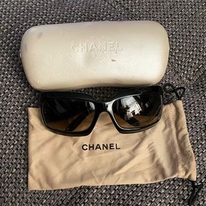 Classic CHANEL Sunglasses
